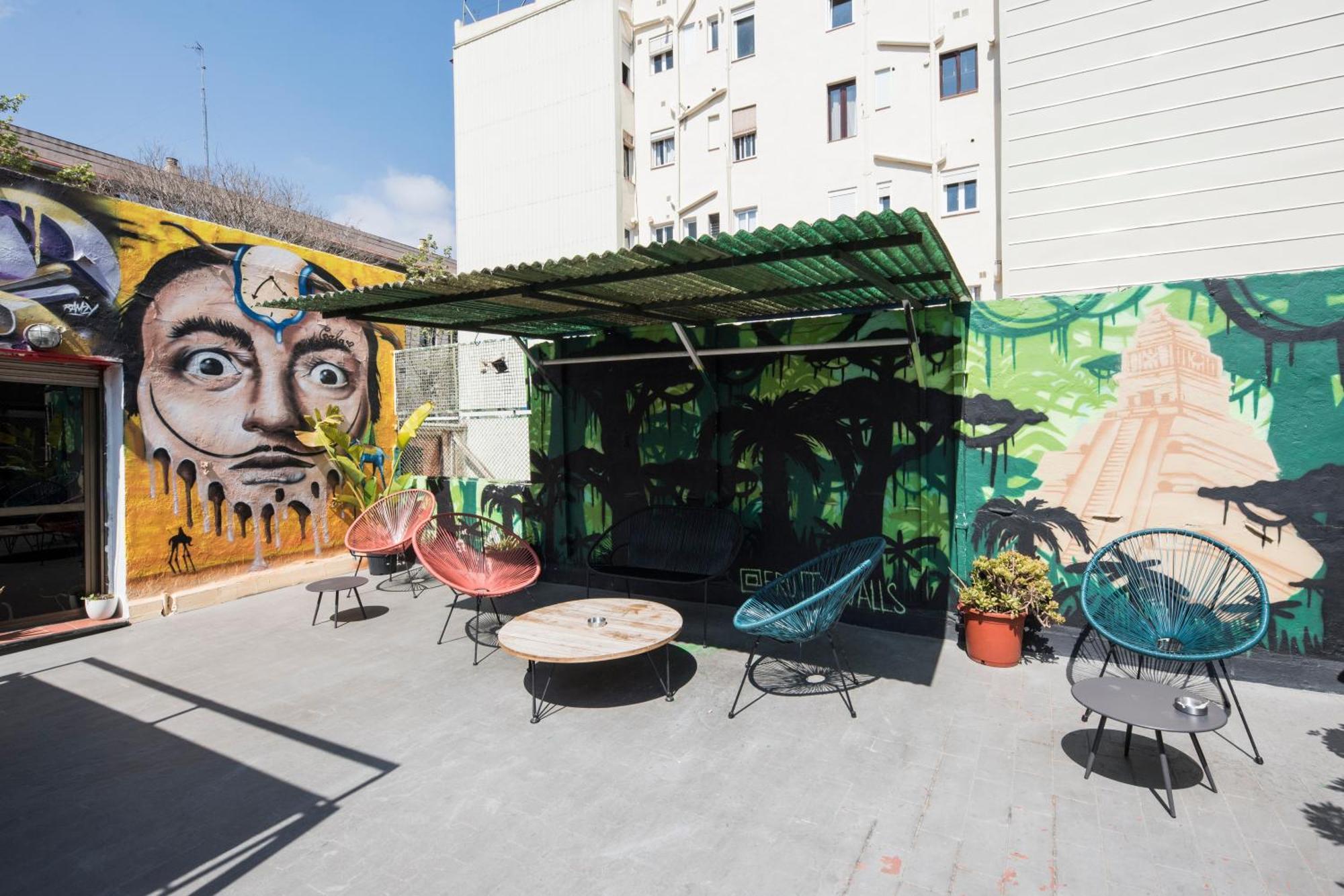 No Limit Hostel Graffiti Барселона Екстер'єр фото
