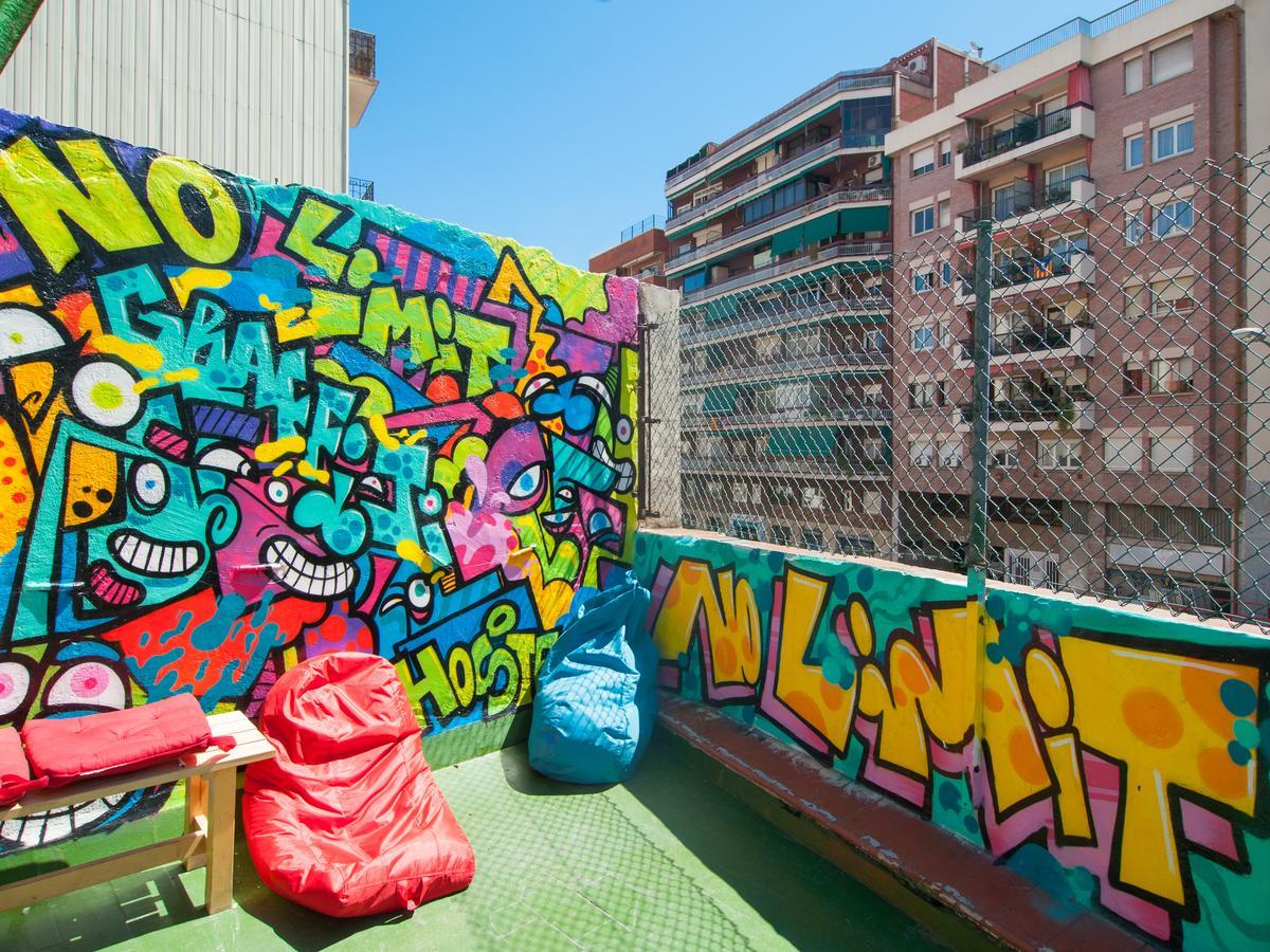 No Limit Hostel Graffiti Барселона Екстер'єр фото